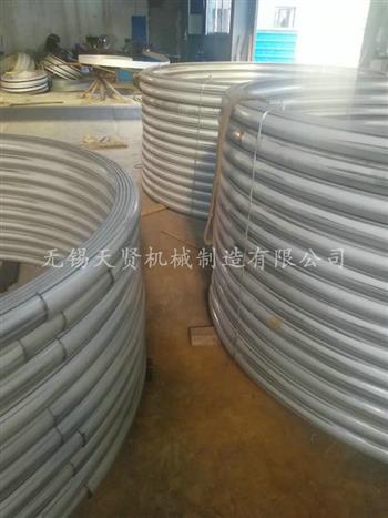 半管內(nèi)部介質(zhì)壓力的平衡